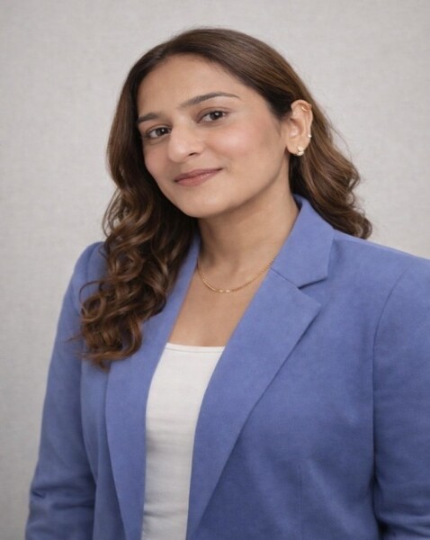 Komal Jha